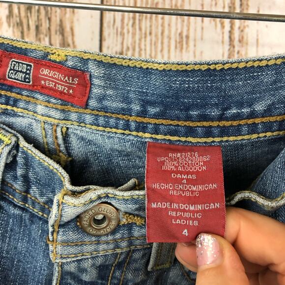 Vintage Faded Glory Jean Shorts.  Size 4. Excellent condition! - Picture 3 of 4